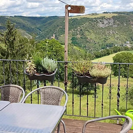 Exklusive Lurelei 150 Qm Mit Traumblick 4 Bis 9 P *